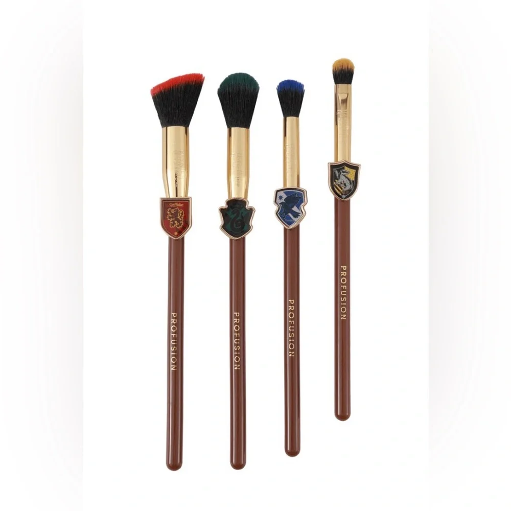 Profusion Cosmetics Harry Potter  Eyeshadow Palette and eye and face brush set